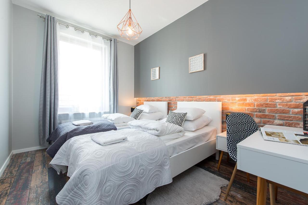Close To Chopin Airport, Cybernetyki, Free Parking By Cosmo Spirit Βαρσοβία Εξωτερικό φωτογραφία